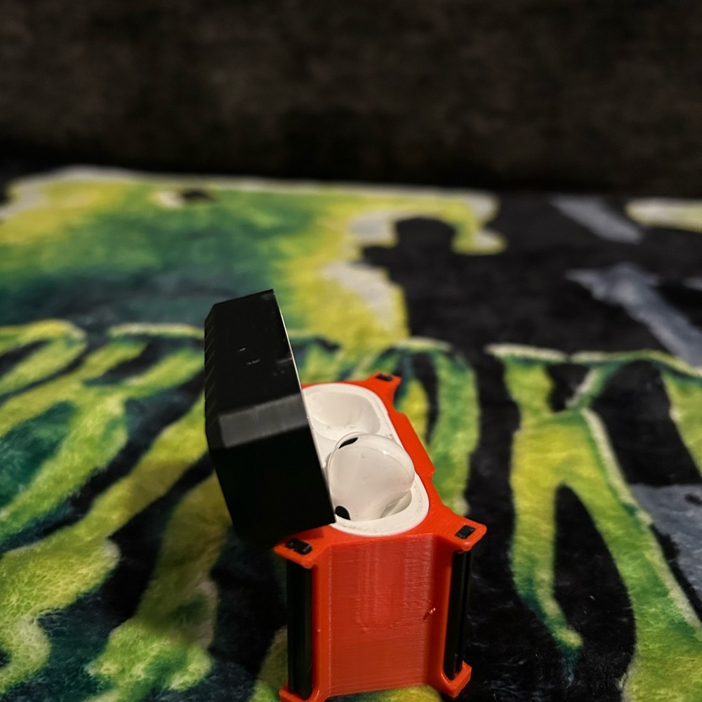 Milwaukee Red Earbud Case - Picture 4 of 6